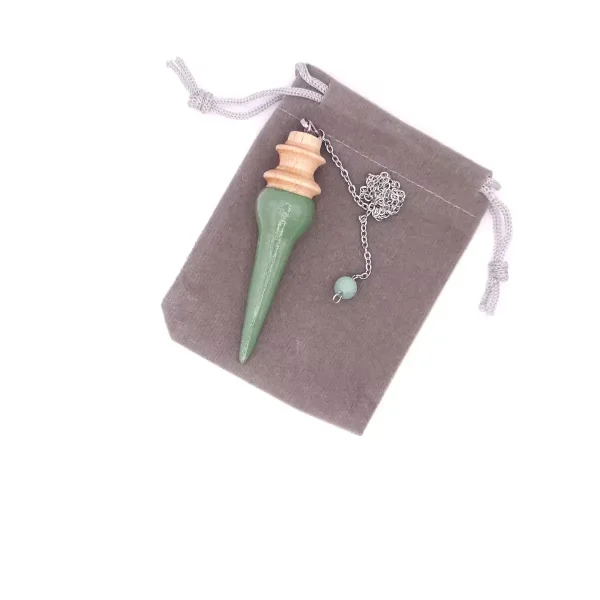Pendule-divinatoire-modele-polaris-vert-chainette-et-pochette-velours Pendule divinatoire modèle Polaris en vert avec chaînette et pochette en velours